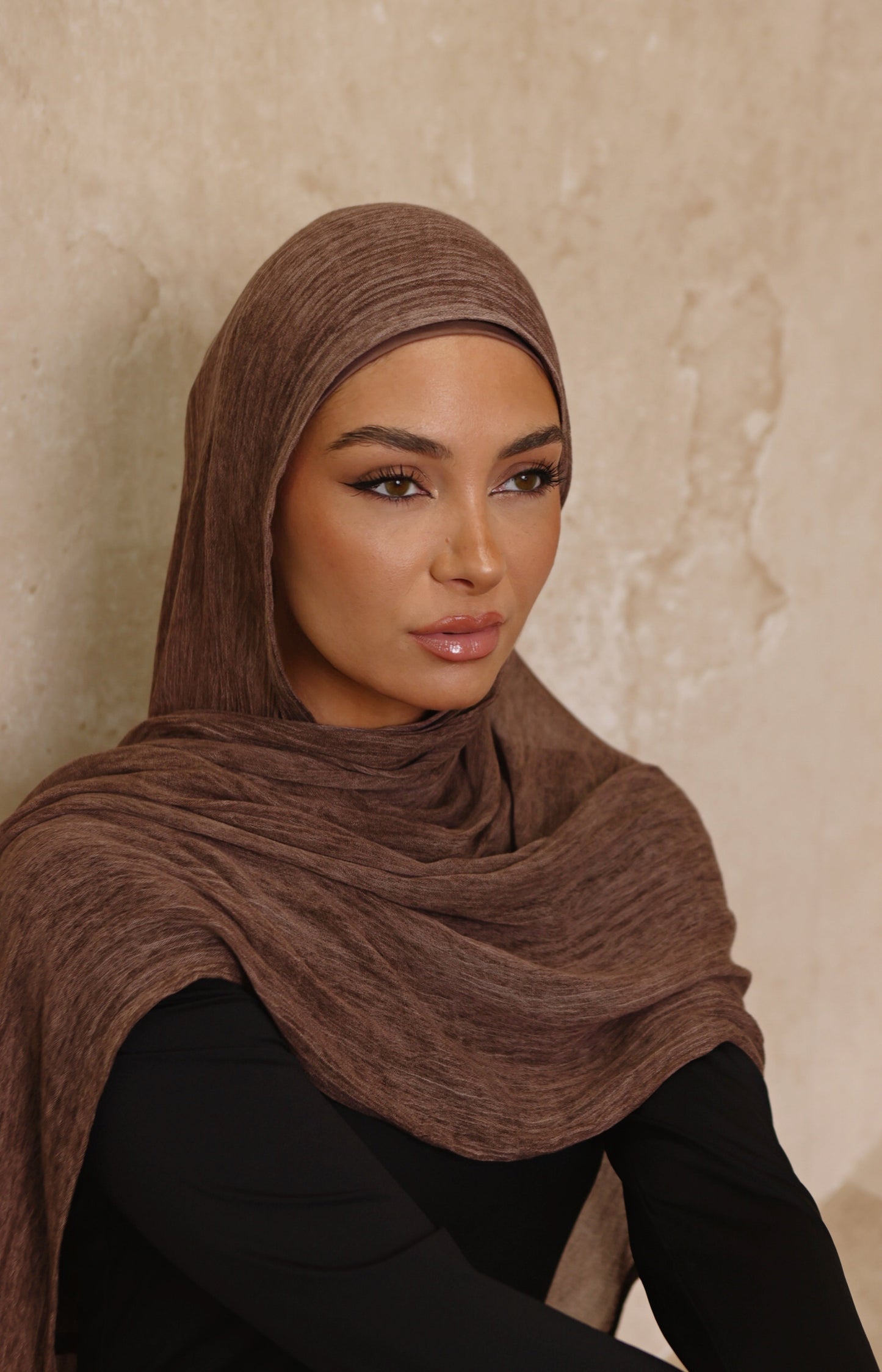 Hijab texturé marron baie